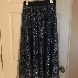 Lularoe XS Lucy- Floral lace